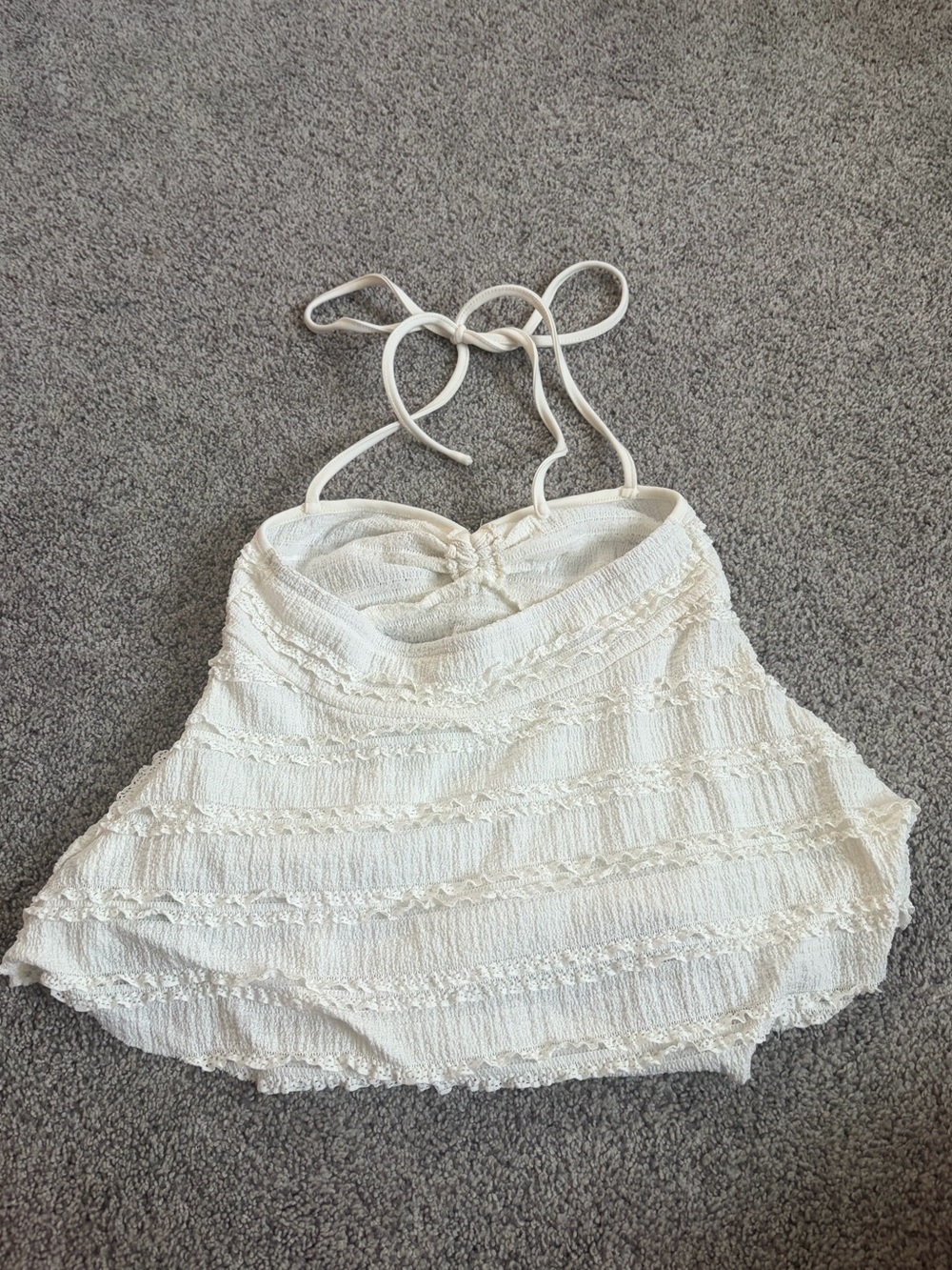 SHEIN Cream Lace Ruffle Halter Crop Top - Picture 2 of 2